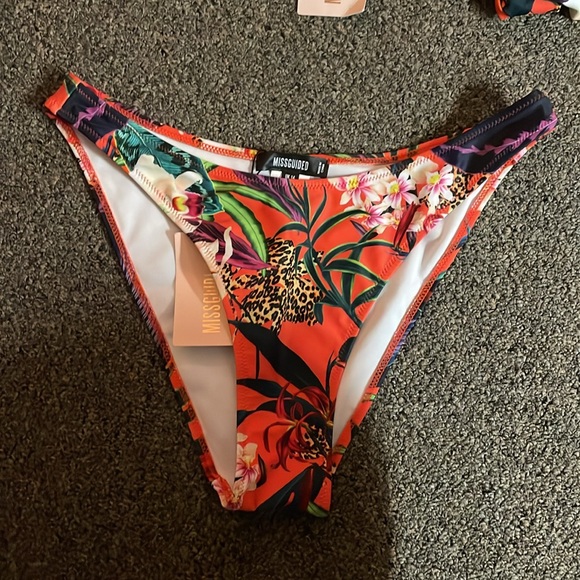 Missguided Women’s Bathing Suit - Picture 2 of 6